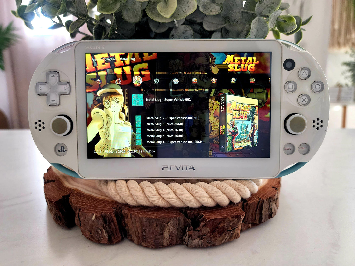 PS Vita TV + 11,500 Juegos